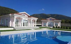 Diamond Villas